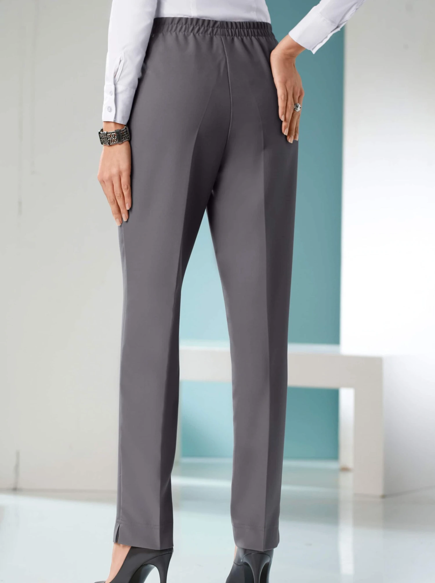 Bügelfaltenhose - Grau – Bild 2